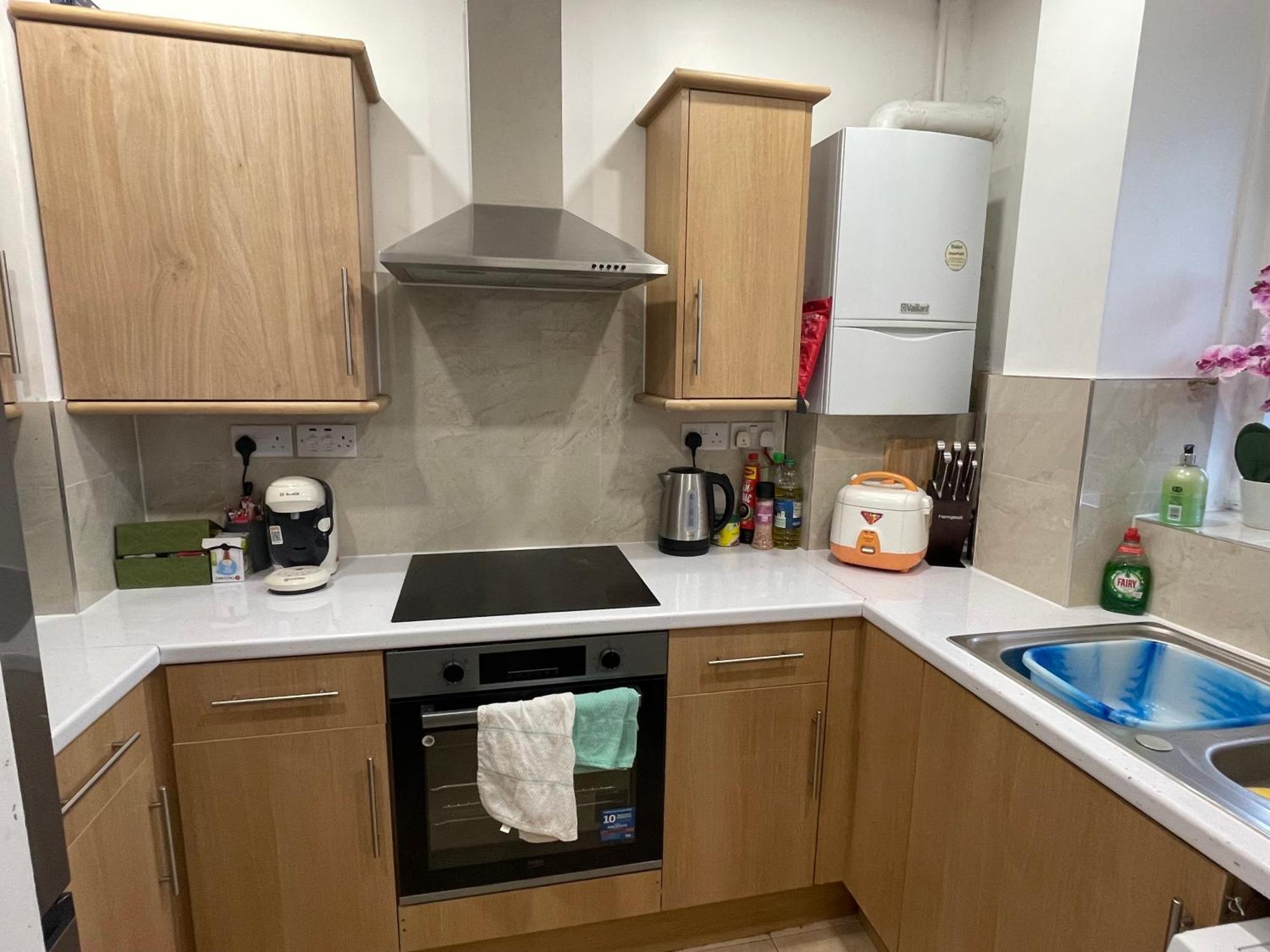 Fresh Apartment & Parking London Exterior photo